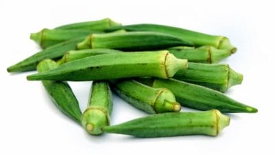 भेंडीची भाजी फारच चिकट होते? कुरकुरीत बनवण्यासाठी फॉलो करा ‘या’ टिप्स