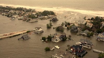ग्लोबल वॉर्मिंगचा जगाला फटका, कुठं अतिवृष्टी तर कुठं दुष्काळाचा धोका, जगाचा अंत जवळ आलाय?