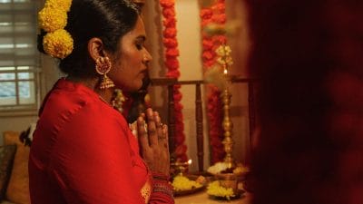 Hartalika Tritiya 2025 : विवाहित महिलांनी हरितालिकेला या गोष्टींचं अवश्य करा दान!