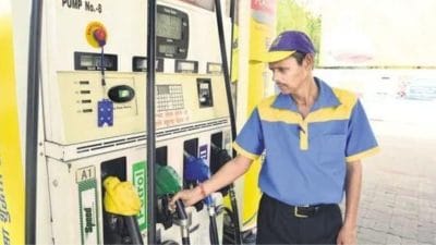पेट्रोल आणि डिझेलच्या दरात स्थिरता; देशातील प्रमुख शहरांतील इंधनाचे दर जाणून घ्या!