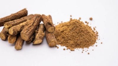 पावसाळ्यात सेवन करा ज्येष्ठमध, घसा-कान-नाक इन्फेक्शन होईल दूर