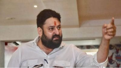 सीएम फडणवीसांचे निकटवर्तीय मोहित कंबोज यांचा राजकारणाला राम राम; राजकीय वर्तुळात तर्कवितर्क व चर्चांना उधाण