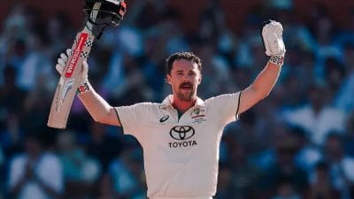 एडिलेडमध्ये ट्रेव्हिस हेडची बॅट पुन्हा तळपली, शतक झळकावत ब्रॅडमनच्या खास क्लबमध्ये सामील