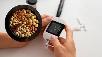 मधुमेहाच्या रुग्णांनी अजिबात खाऊ नयेत ‘हे’ ३ ड्रायफ्रूट्स, वेगाने वाढते रक्तातील साखर