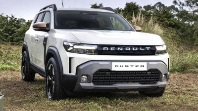 मार्केटमध्ये New Renault Duster SUV ची चर्चा; कारमध्ये नेमकं काय विशेष?