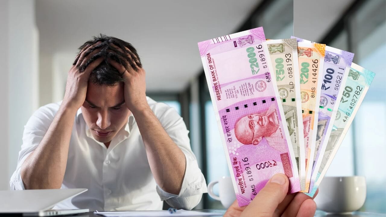 Tips To Save Money : तुमचाही पगार लगेच खर्च होतोय? आजच हे वास्तू उपाय करा