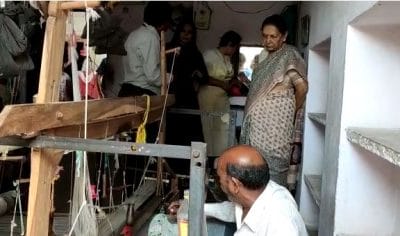 राज्यपाल हुई चन्देरी साड़ी की मुरीद, मजदूर दिवस पर मजदूरों के बीच पहुँची