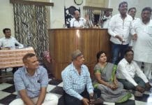 meeting-of-the-budget-BJP's-five-councilors-protest