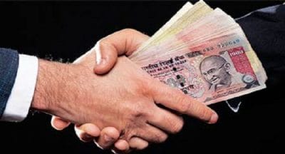 रीवा लोकायुक्त पुलिस ने रिश्वत लेते हुए पटवारी पकड़ा