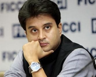 कांग्रेस ने की सिंधिया समर्थक पूर्व विधायक के खिलाफ आपराधिक मुकदमे की मांग