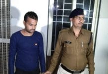 Boy-claiming-EVM-hacking-arrested-in-gwalior