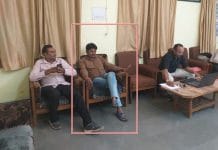 labor-office-employee-caught-in-taking-bribe-khargone
