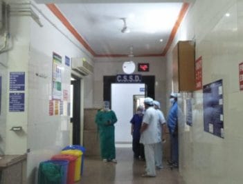 दूषित पानी पूरी खाने से 30 से ज्यादा लोग बीमार,अस्पताल में भर्ती कराया