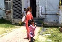 woman-who-reached-Jabalpur-from-Jammu-with-the-daughter