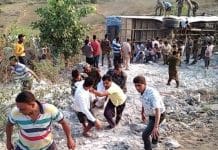 6-dead-and-around-many-people-injured-after-a-bus-fell-into-a-gorge-in-garhwa