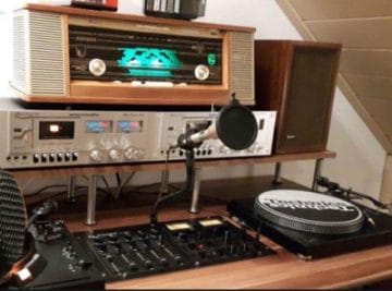 MP: इन गानों पर आचार संहिता का असर, रेडियो पर नहीं हो रहे प्ले