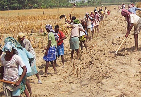 mnrega-wage-increase-in-mp-by-2-rupees