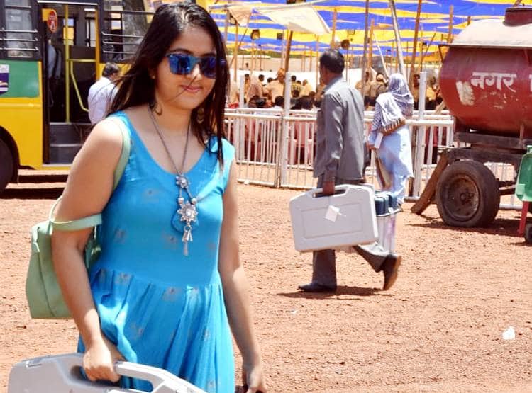 à¤ªà¥à¤²à¥ à¤¸à¤¾à¤¡à¤¼à¥ à¤à¥ à¤¬à¤¾à¤¦ à¤à¤¬ à¤¨à¥à¤²à¥ à¤¡à¥à¤°à¥à¤¸ à¤µà¤¾à¤²à¥ à¤ªà¥à¤²à¤¿à¤à¤ à¤à¤«à¤¸à¤° à¤à¥ à¤§à¥à¤® 