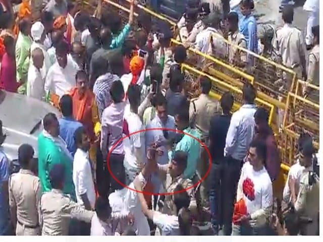 Sadhvi Pragya Thakur à¤à¥ NCP à¤à¤¾à¤°à¥à¤¯à¤à¤°à¥à¤¤à¤¾ à¤¨à¥ à¤¦à¤¿à¤à¤¾à¤ à¤à¤¾à¤²à¥ à¤à¤à¤¡à¥, à¤¹à¥à¤ à¤ªà¤¿à¤à¤¾à¤