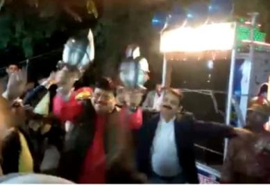 बैंड की धुन पर जमकर थिरके कमलनाथ के मंत्री, VIDEO VIRAL