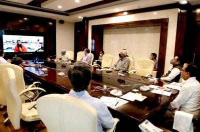 कोरोना: बाबा रामदेव ने सरकार को दिए टिप्स, बताये इम्यूनिटी बढ़ाने के ‘रामबाण’ उपाय