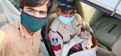 सड़क पर लावारिस मिली नवजात बच्ची, लोगों की मदद से पुलिस ने अस्पताल पहुंचाया