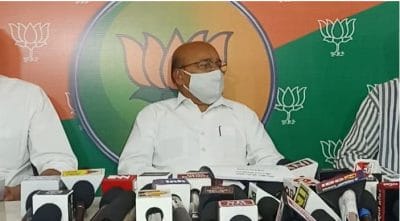 बीजेपी के सबसे बड़े दलित चेहरे और केंद्रीय मंत्री थावरचंद गहलोत हाथरस गैंगरेप पीड़िता पर पूछे सवाल से हुए नाराज