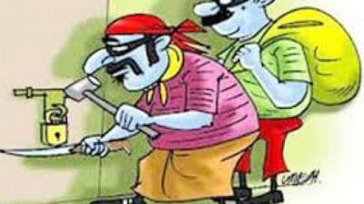 शराब की लत ने पहुँचाया हवालात, शराब दुकान का ताला तोड़ने से पहले पुलिस ने पकड़ा