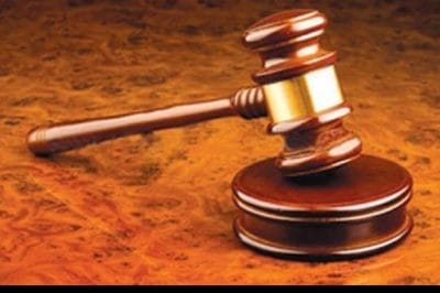 एक्स गर्लफ्रेंड के न्यूड फोटो शेयर किए, कोर्ट ने सुनाया 1 करोड़ 30 लाख हर्जाना देने का आदेश