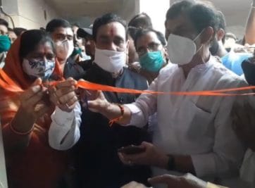 शायराना हुए नरोत्तम मिश्रा, दिग्विजय सिंह को बताया रेत माफिया