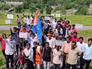 स्नातकोत्तर कक्षाओं की मांग को लेकर एनएसयूआई ने किया जंगी प्रदर्शन