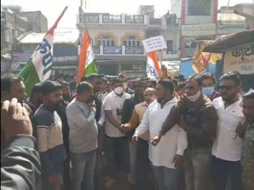 जबलपुर : कांग्रेस ने किया नगर निगम कार्यालय का घेराव, दी ये चेतावनी