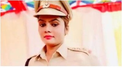 MP : गुना CSP का तबादला रद्द करने की मांग ने पकड़ा जोर, CM Helpline पर दर्जनों शिकायत