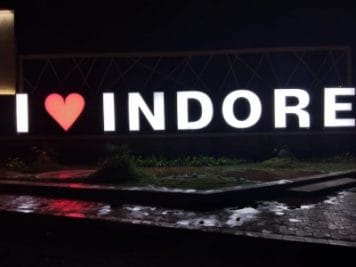 इंदौर के एक शराब दुकानदार पर लगा 10 हजार का स्पॉट फाइन, जाने वजह