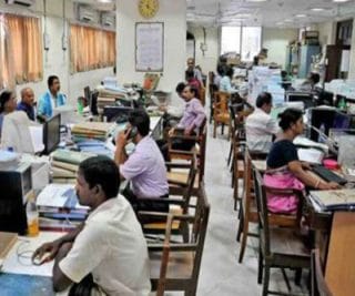 कर्मचारियों को हफ्ते में करना होगा 4 दिन काम, 3 दिन मिलेगी छुट्टी, जल्द जारी होगा नोटिफिकेशन