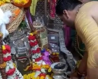 Mahashivratri: बाबा महाकाल का हुआ विशेष श्रृंगार, जयकारों से गूंज उठा शिवालय