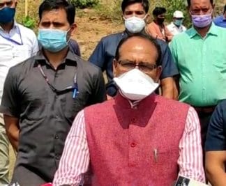 होली के रंगों पर कोरोना ने फेरा पानी, सीएम शिवराज का फैसला, ग्वालियर-अशोकनगर का मेला बंद!