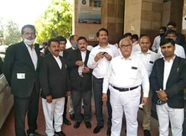 Gwalior News: सिहोरा में एडवोकेट पर हुए हमले के विरोध में वकीलों ने की हड़ताल