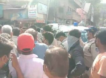 Gwalior News: रेलवे ट्रैक पर मिला युवती का शव, परिजनों का जमकर हंगामा, चक्काजाम