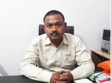 BRIBE : लोकायुक्त का शिकंजा, जनपद कार्यालय का APO 36 हजार की रिश्वत लेते गिरफ्तार