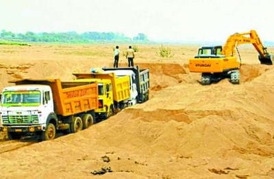 Bhind News : खनिज विभाग की कार्रवाई, अवैध उत्खनन के 20 वाहनों को किया जब्त