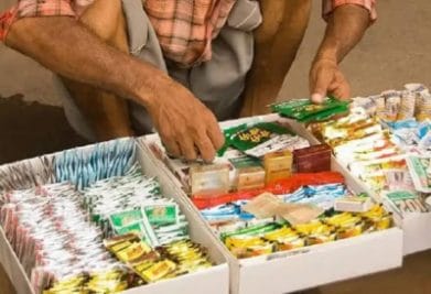 पन्ना : कोरोना कर्फ्यू में दोगुना हुए गुटखा और सिगरेट के दाम