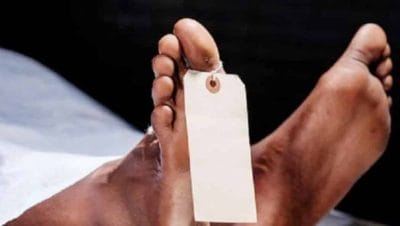 अशोकनगर : परिजनों का दावा चिता से उठकर बैठा मुर्दा, डॉक्टरों ने दोबारा किया मृत घोषित
