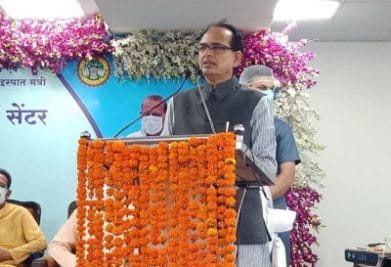 मुख्यमंत्री शिवराज सिंह चौहान ने चेताया- अगर ऐसा किया तो आ जायेगी तीसरी लहर