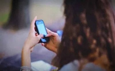 इंदौर: जेल में बंद हाईप्रोफाइल महिला कैदी से स्मार्ट फोन बरामद, सैनेटरी पेड में था छुपाया