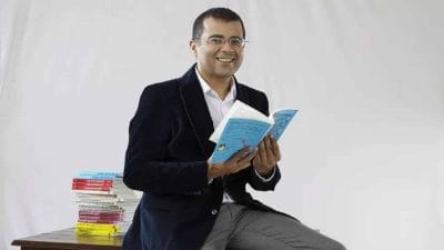 चेतन भगत ने कोरोना प्रबंधन को लेकर की एमपी की तारीफ, कही ये बात