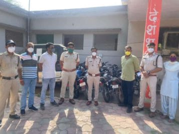 डबरा पुलिस ने वाहन चोर गैंग का किया भंडाफोड़, ग्यारह मोटरसाइकिल सहित दो आरोपी गिरफ्तार