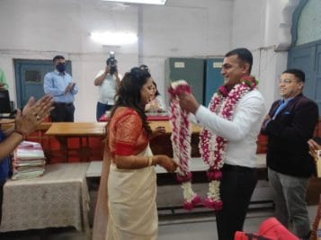 Dhar : सिर्फ 500 रूपए खर्च कर की शादी, सिटी मजिस्ट्रेट और आर्मी मेजर ने पेश की मिसाल