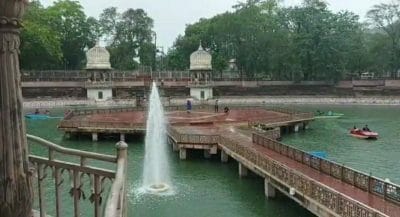 Video: बारिश में बैजाताल बना आकर्षण का केंद्र, सैलानी ले रहे सेल्फी, कर रहे बोटिंग