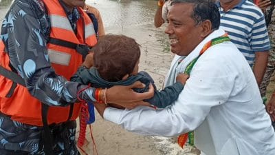 MP Flood: साथ आए शासन–प्रशासन, कैमरे की नजर से दूर डबरा विधायक इस तरह कर रहे लोगों की मदद